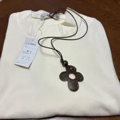 クリーム色 長袖ニット M-L