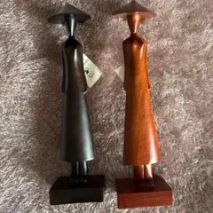 ベトナムアオザイ木製人形彫刻 2体セットです。