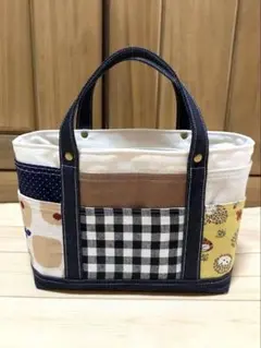 ポケットいっぱい♡ミニトートバッグ風ツールボックス♡パッチワーク柄