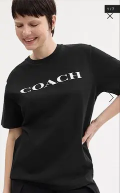 【新品同様】COACH シグネチャー Tシャツ 黒 Sサイズ（日本M相当）のサムネイル