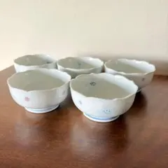 花びら型の白い器 小鉢 小皿 有田焼 5個セット