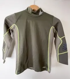 adidasアンダーシャツ　130㎝