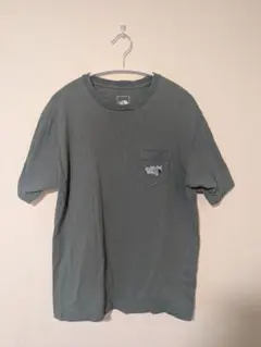 THE NORTH FACE グレー Tシャツ ポケット付き