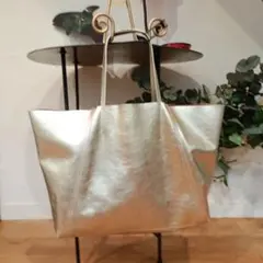 美品　GIANNI CHIARINI ゴールド トートバッグ 本革 イタリア製のサムネイル