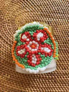 ユエスニック　レトロビーズ刺繍　ブレスレット⭐︎ビーズ ⭐︎花⭐︎