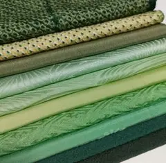 《429》正絹　はぎれ　10枚セット【緑・黄緑系10枚】