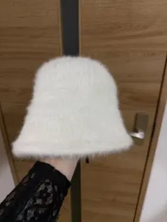 ホワイトファーバケットハット