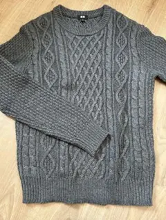UNIQLO ユニクロ　ケーブルクルーネックセーター　グレー　ニット　Ｍ