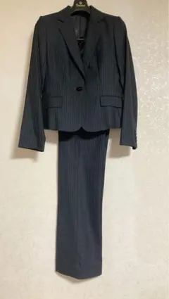 ビジネススーツ ダークネイビーストライプ