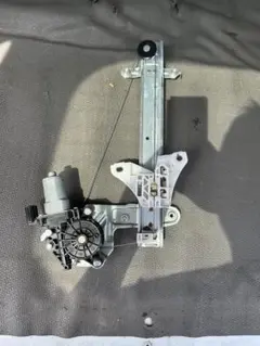 スズキ スペーシア MK42S 左リアレギュレータモーター　動作確認済み。のサムネイル