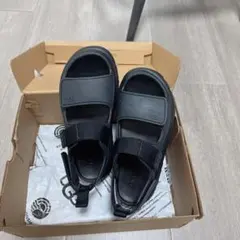 UGG スポーツサンダル ブラック@4