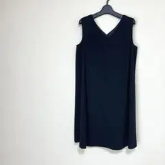 ノースリーブ ブラック　黒　ワンピース フリージア