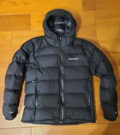 【極美品】mont-bell モンベル パーマフロストライトダウンパーカ