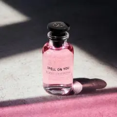ルイヴィトン スペルオンユー オードパルファム 2ml - メルカリ