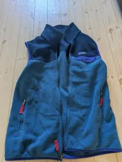 Item thumbnail for item 7e048b7d-2d3a-4c03-bf8e-d0febfd25c32