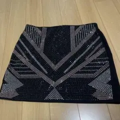 ❤️H&M 幾何学模様 ストーン装飾 黒 ミニスカート M