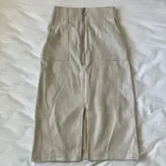 白タイトスカート