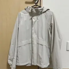 UNIQLO ウインドプルーフスタンドブルゾン ホワイト　Mサイズ