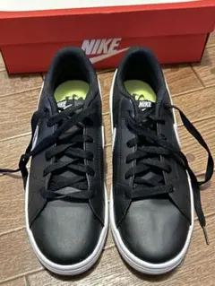 [ナイキ] コート ロイヤル 2 W DH3159-001 国内正規品