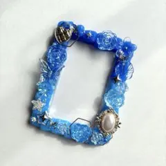 【No.222】ホイップデコ　トレカケース　硬質ケース　青　水色　薔薇　蝶