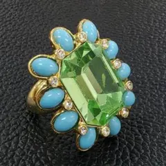 Item thumbnail for item 21692106-6993-4252-b8e7-fa10168a1a47