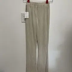 プリーツパンツ ベージュ Mサイズ