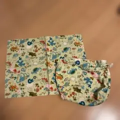 給食袋とナフキンセット　恐竜柄