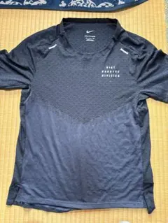 Nike DRI-FIT ランニングシャツ　ヴェイパーフライ　アルファフライ