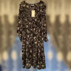 Lutique ★花柄ロングスリーブワンピース上品で素敵♥︎