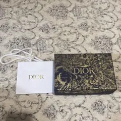 DIOR 空箱　（ミニ紙袋つき）
