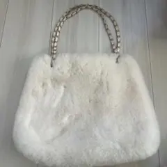 フェイクファーチェーンバッグアイボリー ファー ショルダーバッグ新品