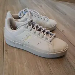 ほぼ新品 adidas Stan Smith 厚底スニーカー クリーム