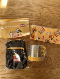 マクドナルド福袋グッズ　2023 CHUMS チャムス