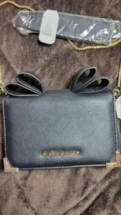 Item thumbnail for item 36f2559e-4c0c-4566-8da2-7a44b4b4725e