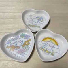 【サンリオ】新品未使用　シナモロール ハート型小皿 3枚セット