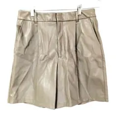 GU オリーブ フェイクレザーショートパンツ XL