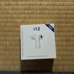 i12 イヤホンのサムネイル