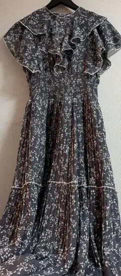 grove 半袖シフォンプリントプリーツワンピ　Sサイズ　ミモレ丈