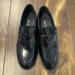 PRADA トライアングルロゴ ローファー 36.5サイズのサムネイル