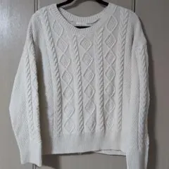 【訳あり】GU/アイボリー/ケーブル編み/セーター/L