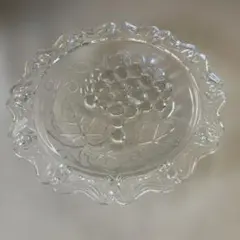 ガラス製 皿 ブドウデザイン　　昭和レトロ