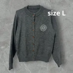 グレー 花刺繍 ボタン付きカーディガン