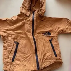 ノースフェイス パーカー　春先に