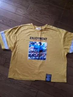 ピンクラテプリント半袖Tシャツ