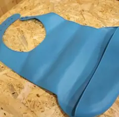 【ブルー】介護用エプロン シリコン 調節可 防水 看護 ご飯 介助 ポケット