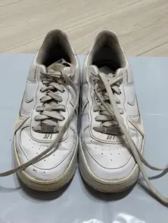 Nike Air Force 1 ホワイトスニーカー　23.5cm