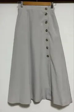 【SALOON】ライトグレー ボタン付き ロングスカート　36