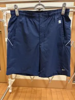 NIKE ナイキ　ネイビー ショートパンツ　ハーフパンツ