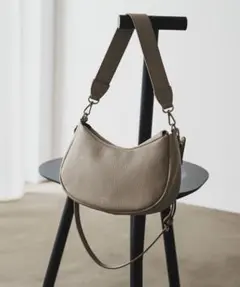 russet ハーフムーン2wayショルダーバッグ