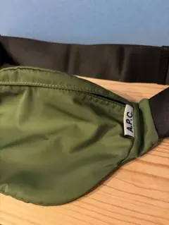 A.P.C. ボディバッグ